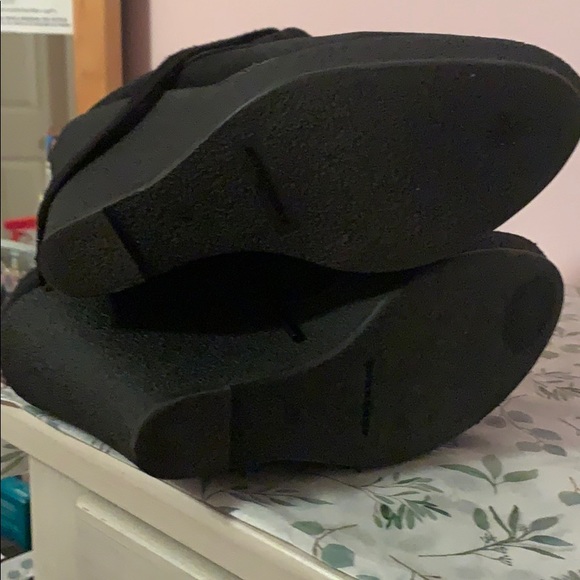 Burberry suede booties - Picture 5 of 14